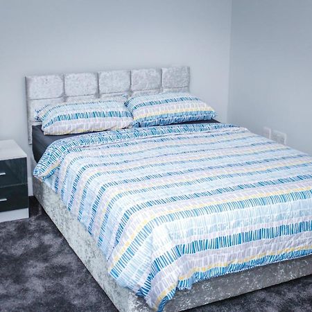 Camden Guest House Double Bedroom With Super Large King Bed Londra Exterior foto